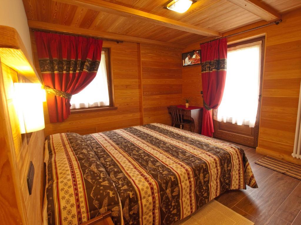 Villa Americana Chambres D'Hotes Champoluc Szoba fotó